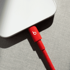 Cable Apple Beats USB C a Lightning Rapid Red 15m MFEH4LLA 1 Blink Costa Rica Equipos Computo Tecnologia